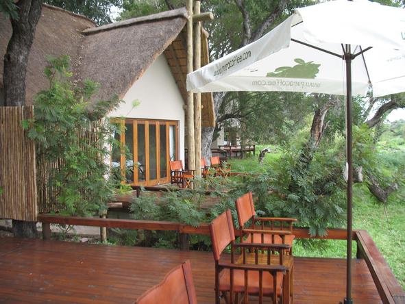 Simbavati River Lodge - Private Deck 